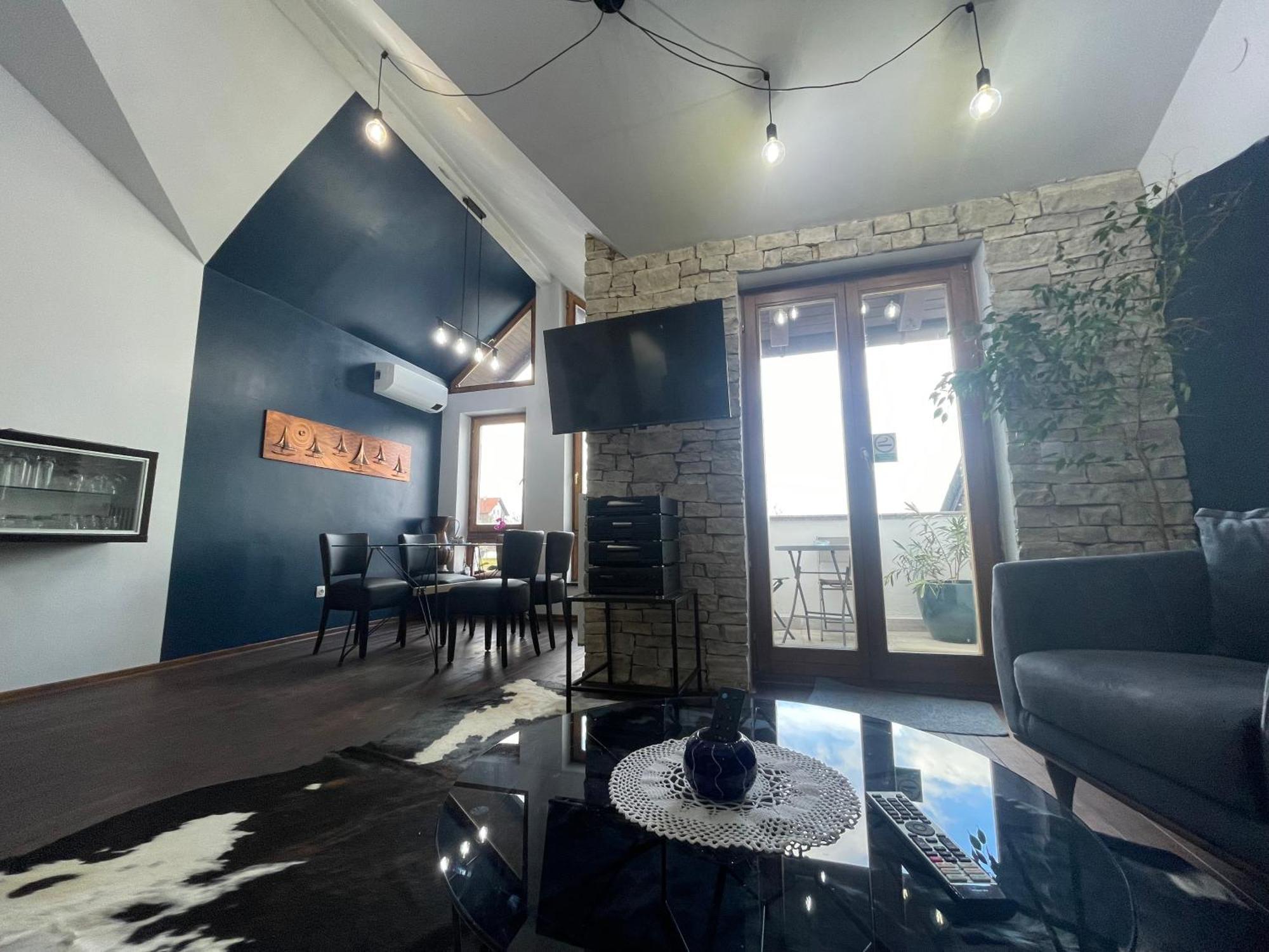Vila Milka - Balkon - Besplatan Parking - Samostalna Prijava Karlovac Dış mekan fotoğraf